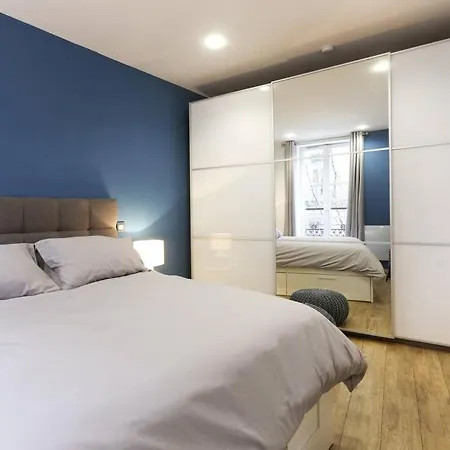 Newly Renovated Spacious In Montorgeuil Area