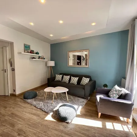 Newly Renovated Spacious In Montorgeuil Area Paris